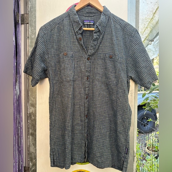 Men’s Hemp Button Down - Picture 1 of 5